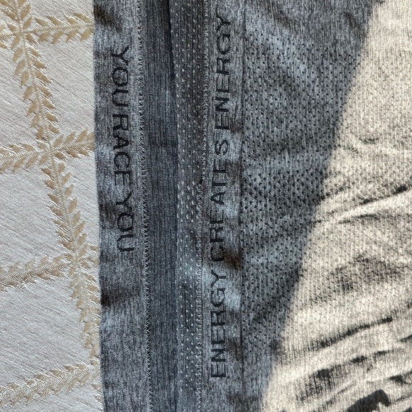 Lululemon swiftly tech shirt - Picture 5 of 5